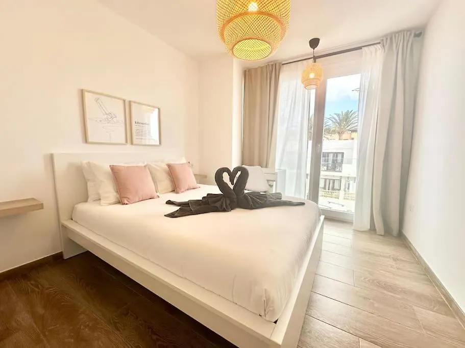 El Queque Sea View 2 Bedroom 2Desks And Balcony Κοραλέχο Διαμέρισμα
